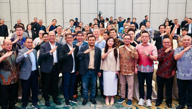 
					Investor Apresiasi Kemudahan Berusaha di Jawa Tengah, Ribuan Peluang Kerja Segera Hadir