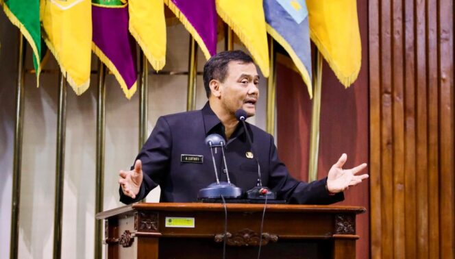 
					Luthfi Dorong Pengesahan Raperda Perlindungan Pekerja Informal, Perkuat Jaminan bagi Jutaan Tenaga Kerja