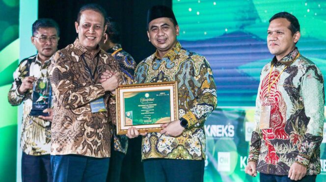 
					Jateng Raih Enam Penghargaan Anugerah Adinata Syariah 2026, Pemprov Percepat Realisasi Kawasan Industri Halal