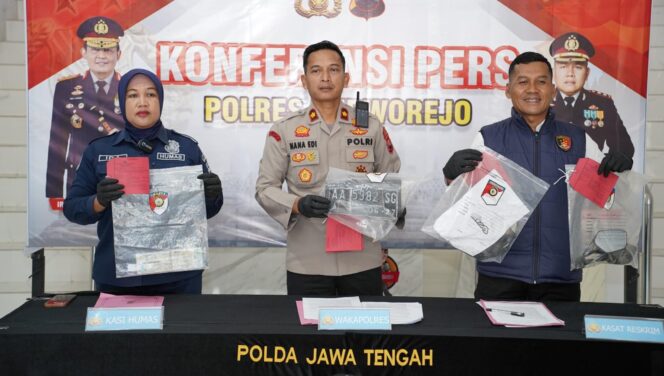 
					Judi Online Jadi Pemicu, Polres Purworejo Tangkap Pelaku Curanmor di Masjid Agung