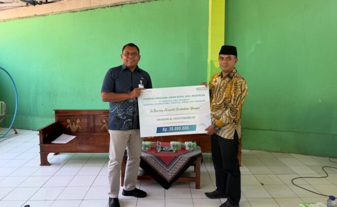 
					Bandara Ahmad Yani Semarang Salurkan Bantuan Rp30 Juta untuk Renovasi Sekolah di Ngaliyan