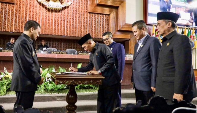 
					DPRD Sahkan Pertanggungjawaban APBD Jateng 2025, Pemprov Andalkan Investasi Perkuat Ekonomi