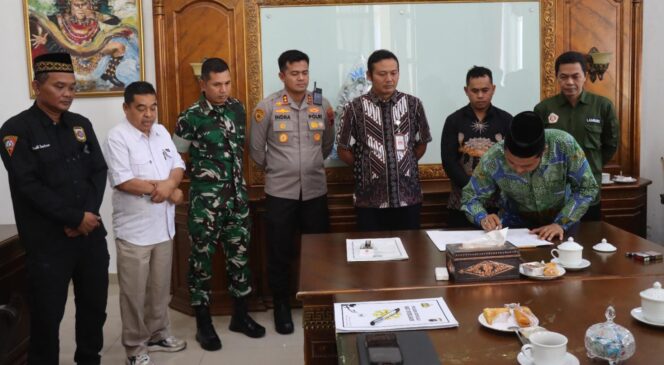 
					Forkopimda Boyolali Perkuat Sinergi dengan Perguruan Pencak Silat untuk Jaga Kondusivitas Daerah