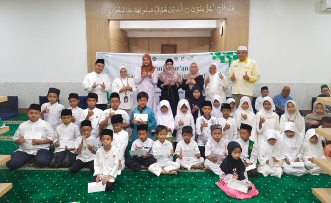 
					Dies Natalis ke-26, Unwahas Semarang Berbagi Kebahagiaan Bersama 50 Anak Yatim