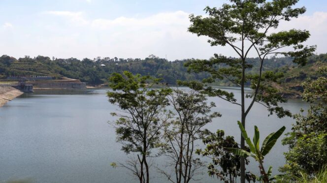 
					Bendungan Jlantah Resmi Beroperasi, Petani Karanganyar Kini Berpeluang Panen Padi Tiga Kali Setahun