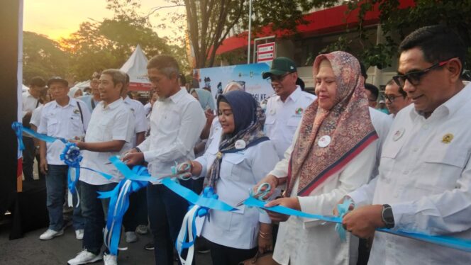 
					Ketua Dekopinwil Jateng Hadiri Pembukaan Harkop ke-79 di Surakarta, Dorong Koperasi Perkuat Jati Diri