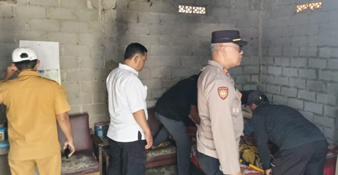 
					Polsek Teras Sigap Tangani Laporan Penemuan Warga Meninggal di Desa Salakan