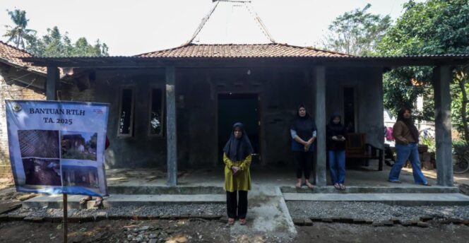 
					Rumah Sailah Berubah Layak Huni, Wagub Jateng Dorong Anak Penerima RTLH Dapat Kesempatan Kerja