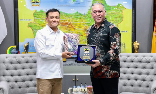
					Investor Singapura Gandeng Mitra China, Jateng Siap Sambut Investasi Industri dan Penguatan SDM