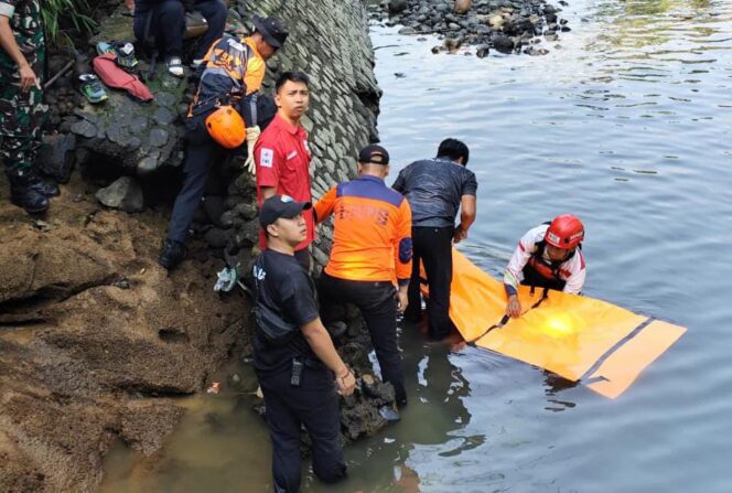 
					Dua Bocah Korban Tenggelam di Irigasi Singomerto Banjarnegara Ditemukan Meninggal Dunia