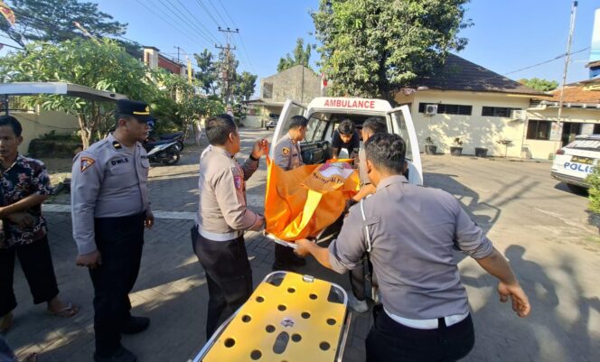
					Pencari Ikan Ditemukan Meninggal di Sawah Jekulo, Polisi Duga Akibat Sengatan Listrik Alat Setrum