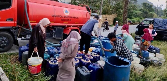 
					16 Daerah Tetapkan Status Siaga Kekeringan, Pemprov Jateng Salurkan 3,2 Juta Liter Air Bersih