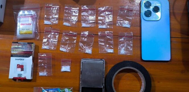 
					Kurir Sabu di Semarang Ditangkap, Ditresnarkoba Polda Jateng Sita 12 Paket Narkotika