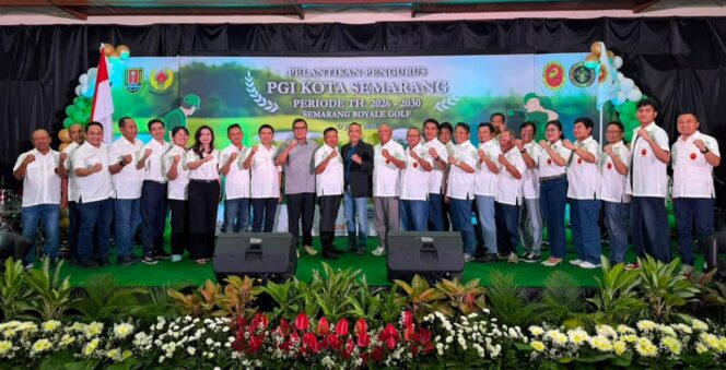 
					Prosesi pelantikan pengurus PGI Kota Semarang periode 2026-2030 di Semarang Royale Golf, Jumat (17-07-2026) malam.