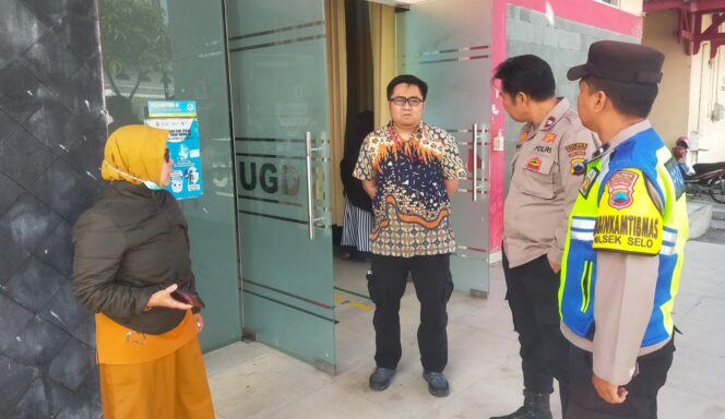 
					Pendaki Asal Bogor Meninggal di Basecamp Merbabu Jalur Selo, Polisi Lakukan Penanganan