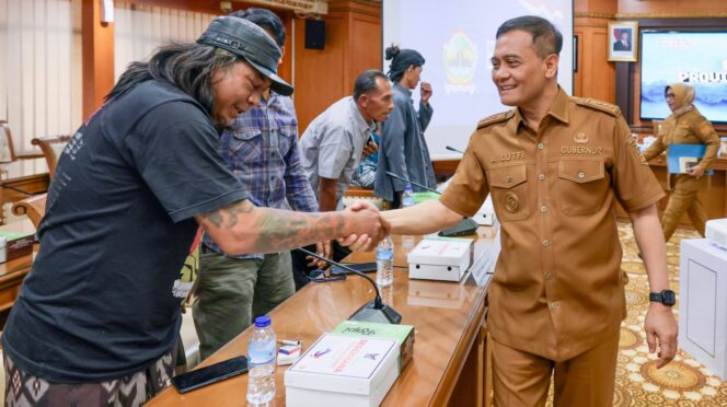 
					Warga Sampaikan Beragam Keluhan kepada Gubernur Ahmad Luthfi, Dari Tambang hingga Nasib Petani Tebu
