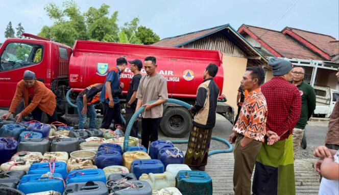 
					Pemprov Jateng Salurkan 6,8 Juta Liter Air Bersih untuk Warga Terdampak Kemarau di 25 Daerah