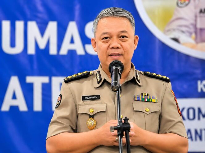
					Kabidhumas Polda Jateng, Kombes Pol Yuliyanto 