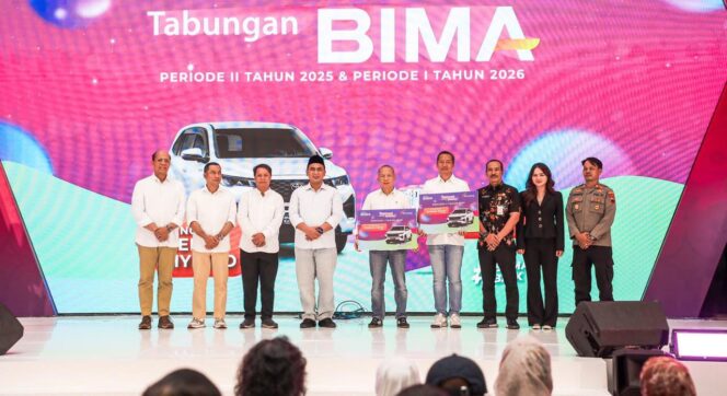 
					Dua Nasabah Bank Jateng Raih Grand Prize Toyota Innova Zenix Hybrid pada Undian Tabungan Bima