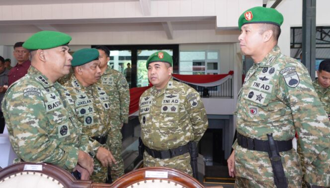 
					Kasdam IV/Diponegoro Hadiri Pembukaan Diksar Integratif Taruna Akademi TNI dan Akpol Tahun Pendidikan 2026
