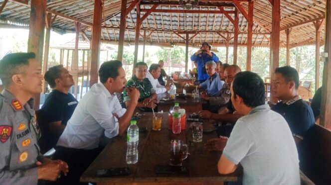 
					Desak Solusi Permanen, AMPK Beri Tenggat hingga Akhir Agustus Realisasikan Pembangunan Jalan Lingkar Flyover Kretek