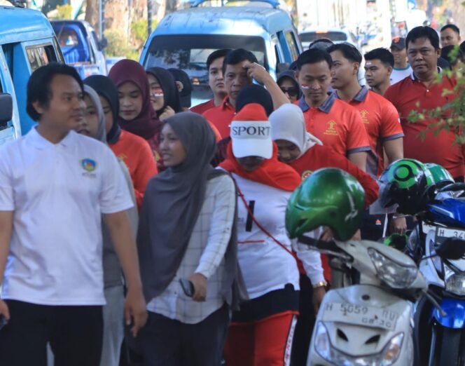 
					Semarak HUT ke-81 RI, Rutan Salatiga Pererat Kebersamaan Lewat Jalan Sehat