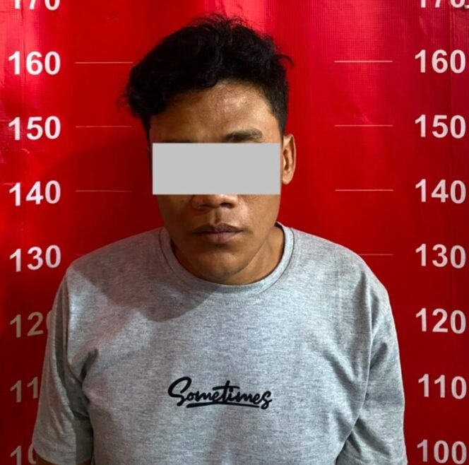 
					Pengedar Sabu di Tembalang Ditangkap Saat Hendak Kabur, 15 Paket Diamankan