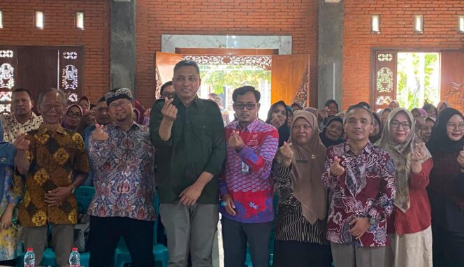 
					KKN Unwahas Gandeng Rumah Sehat BAZNAS Kendal, Ratusan Warga Desa Payung Weleri Ikuti Cek Kesehatan Gratis