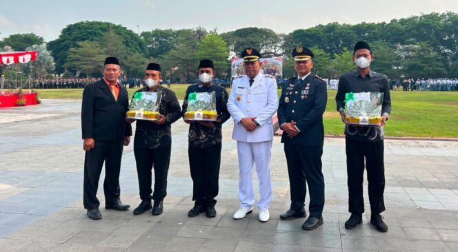 
					192 Warga Binaan Lapas Purwodadi Mendapat Remisi HUT ke-81 RI