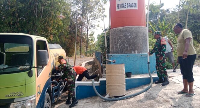 
					Kemarau Melanda Srawung Sragen, Warga Terima Bantuan 8.000 Liter Air Bersih