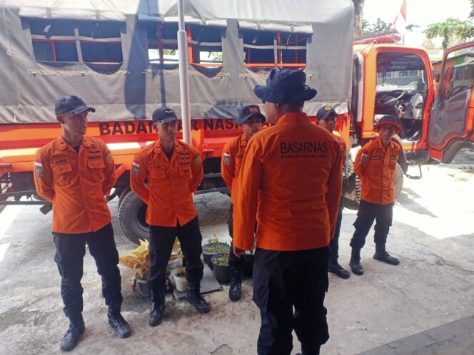
					Pendaki 16 Tahun Jatuh ke Kawah Gunung Slamet, Tim SAR Gabungan Bergerak Evakuasi