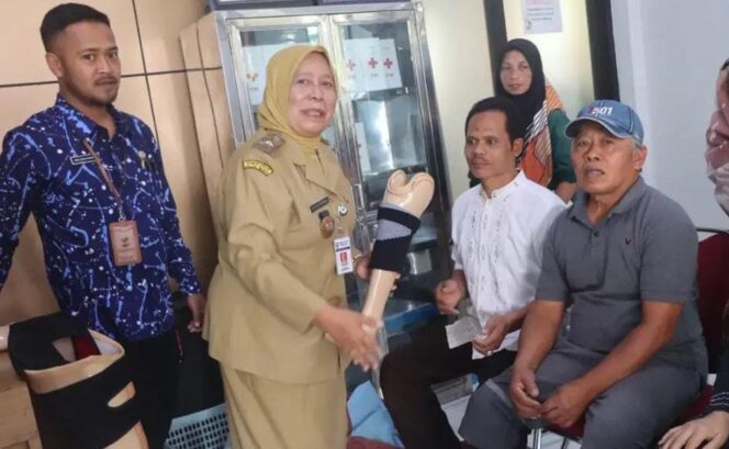 
					15 Penyandang Disabilitas di Kabupaten Semarang Terima Bantuan Kaki Palsu