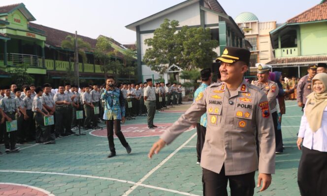 
					Kapolres Demak Dorong Pelajar Bijak Bermedia Sosial dan Menjauhi Tawuran