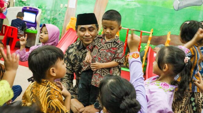 
					Taj Yasin Dorong Perpustakaan Jateng Bertransformasi, Gerakan Bunda Literasi Diperkuat