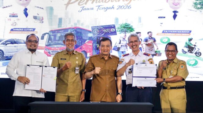 
					Taksi Listrik Mulai Beroperasi, Jawa Tengah Dorong Transportasi Ramah Lingkungan