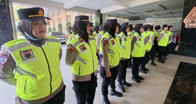 
					Polwan Negosiator Disiapkan Polda Jateng, Utamakan Dialog Saat Kawal Aksi di Semarang