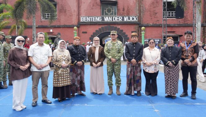 
					Pangdam IV/Diponegoro Dukung Kebumen Travel Mart 2026 sebagai Penggerak Ekonomi Daerah
