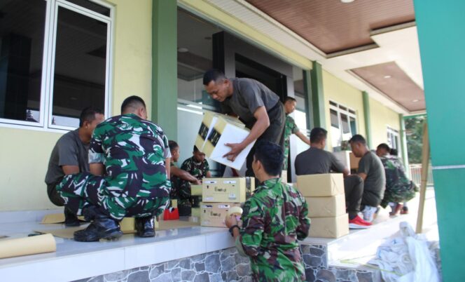 
					Kodim 0736/Batang Galang Bantuan untuk Korban Gempa NTT