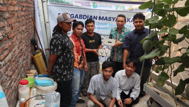 
					UNWAHAS Terapkan Smart Farming IoT untuk Dorong Hasil Melon Hidroponik