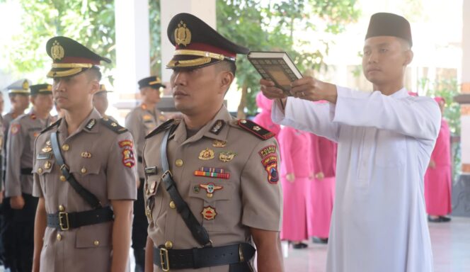 
					Wakapolres Demak Berganti, Kapolres Minta Pejabat Baru Perkuat Koordinasi dan Integritas
