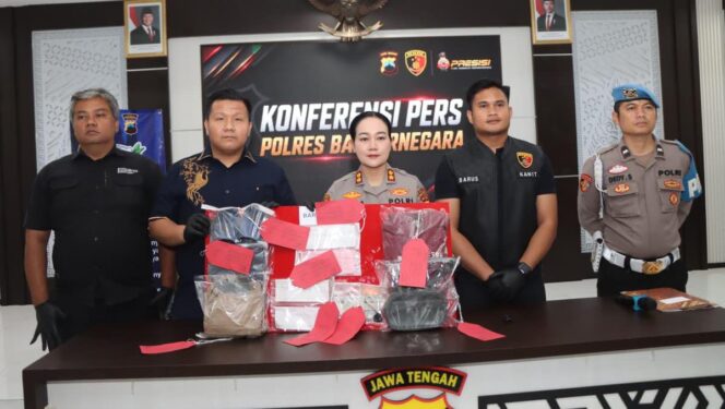 
					Berawal dari Alasan Pinjam Mobil, Pria 29 Tahun Diduga Curi Emas dan Uang Rp46 Juta