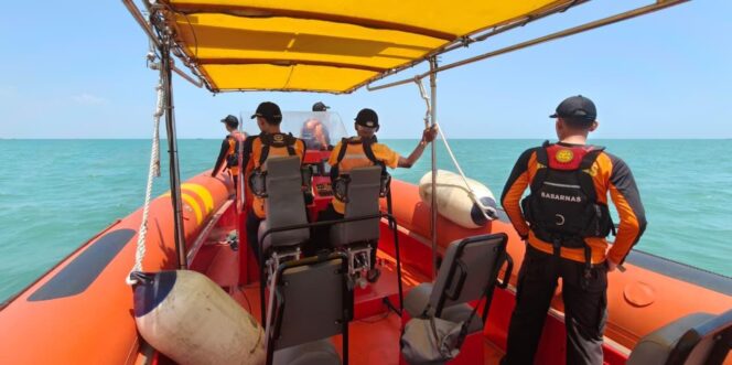 
					Nelayan 65 Tahun Hilang di Perairan Jepara, Tim SAR Perluas Pencarian