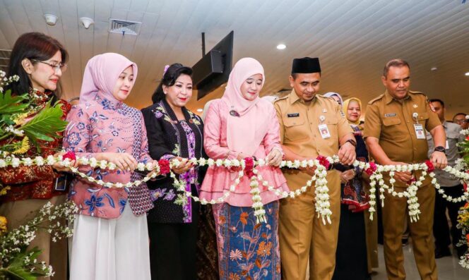 
					UKM Jateng Corner di Bandara Ahmad Yani Catat Omzet Rp657 Juta