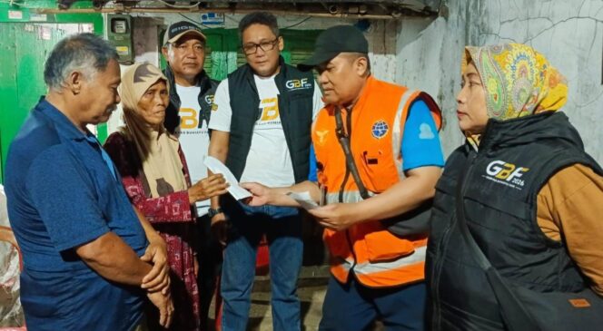 
					Peduli Korban Gedung Hogwan, Panitia GBF Salurkan Santunan dari Hasil Iuran Parkir
