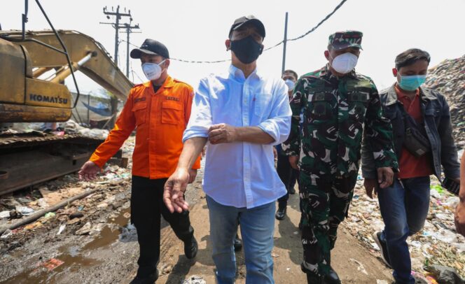 
					Gubernur Jateng Tinjau Kebakaran TPA Putri Cempo, Pastikan Keselamatan Warga Jadi Prioritas
