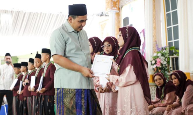 
					Wagub Jateng Apresiasi 41 Santri Penghafal Al-Qur’an di Pati, Termuda Berusia 9 Tahun