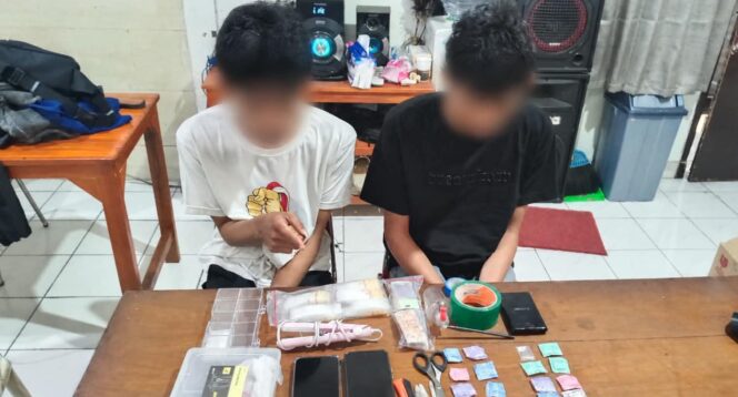 
					Polda Jateng Bongkar Modus “Alamat Web”, 16 Paket Sabu Diamankan dari Dua Pengedar