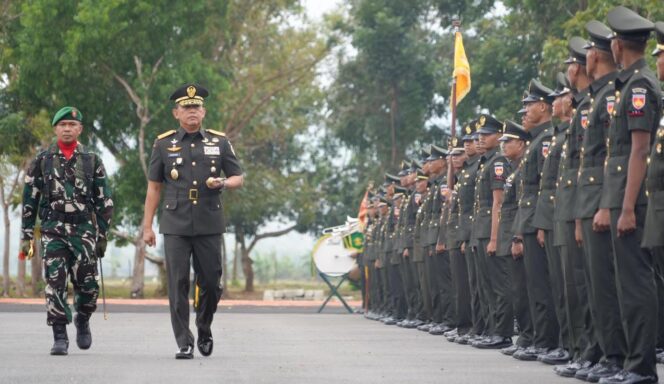 
					839 Prajurit Muda TNI AD Resmi Sandang Pangkat Prada, Pendidikan di Secata Gombong Ditutup