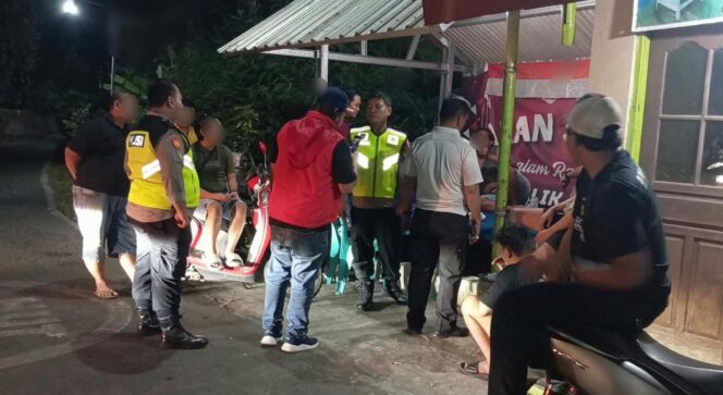 
					Aduan Warga Masuk Lewat 110, Polisi Bongkar Judi Dadu Digital di Pos Kamling Kudus