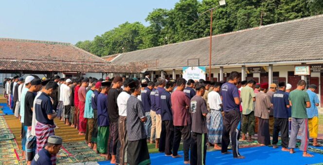
					Lapas Purwodadi Gelar Shalat Istisqa, Pegawai dan Warga Binaan Bersama Memohon Hujan